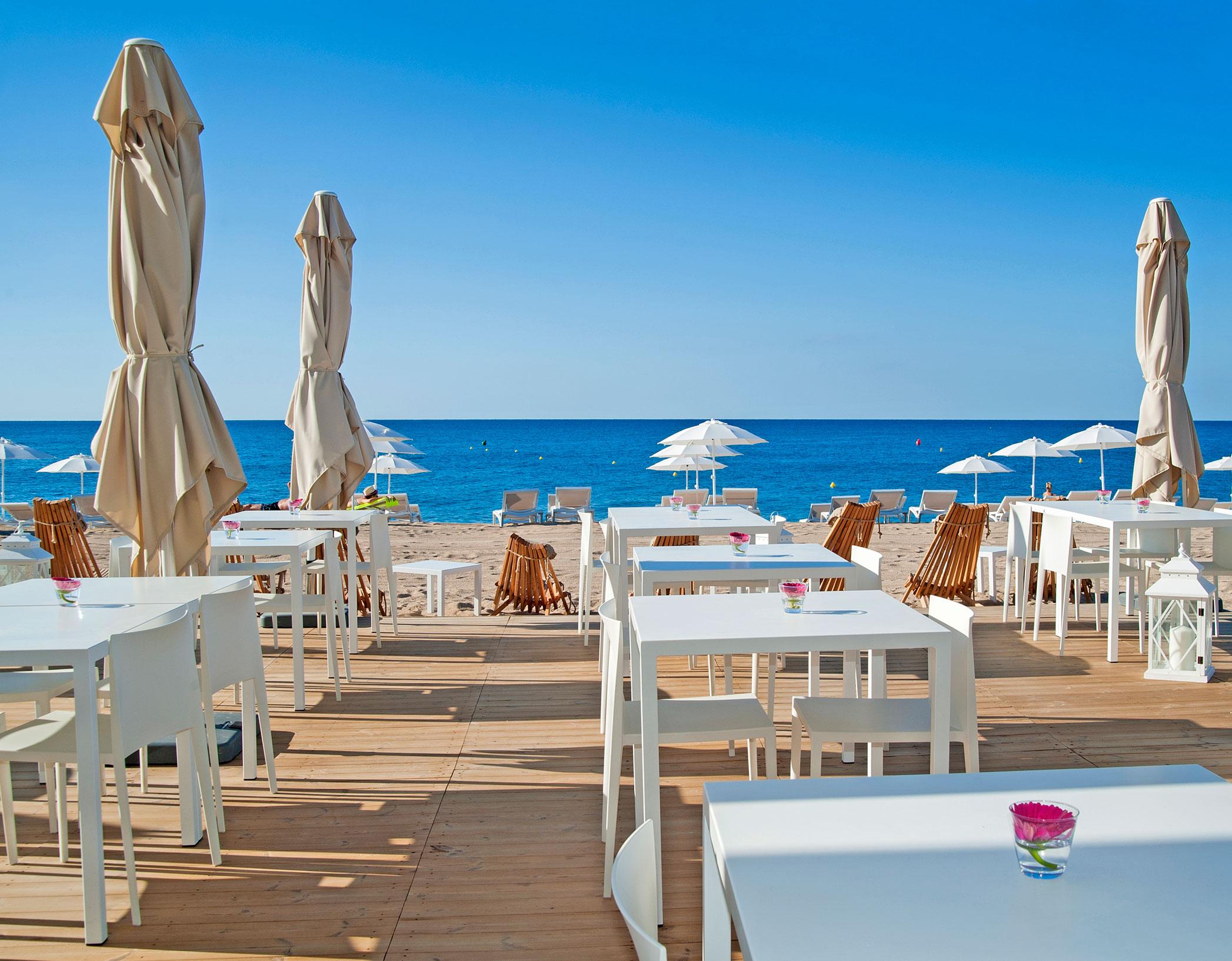Kaktus Hotel Kaktus Playa - Adults Recommended Calella Exterior photo Beachfront restaurant in Marbella