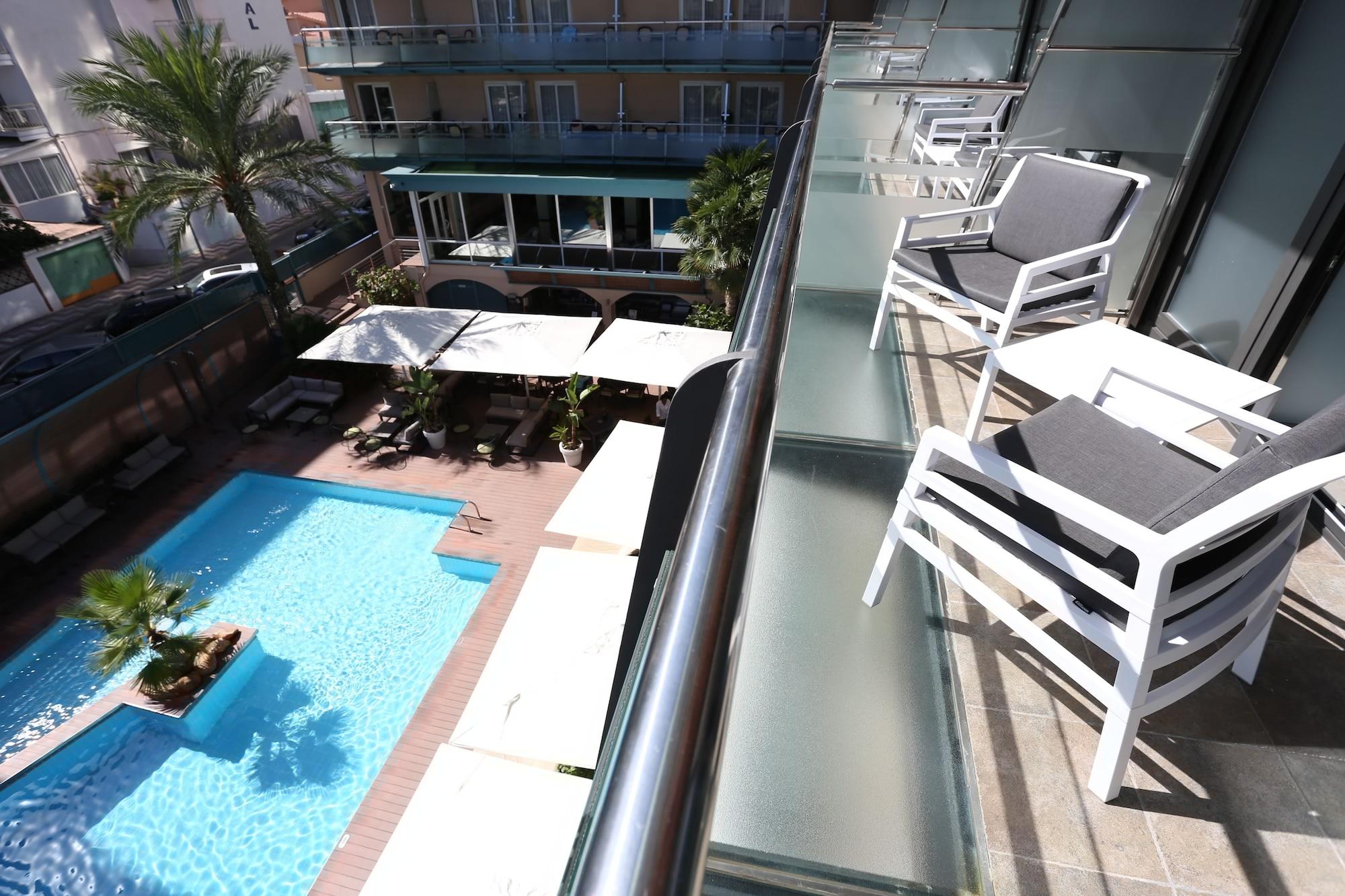 Kaktus Hotel Kaktus Playa - Adults Recommended Calella Exterior photo The hotel's pool